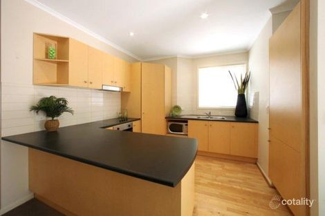 Property photo of 24/13-15 Hewish Road Croydon VIC 3136