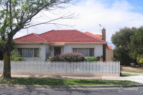 1/2 Fenacre St, Strathmore, VIC 3041