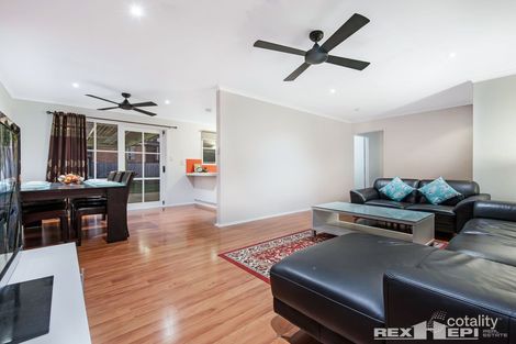 Property photo of 70 Gipps Crescent Cranbourne North VIC 3977
