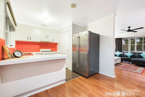 Property photo of 70 Gipps Crescent Cranbourne North VIC 3977