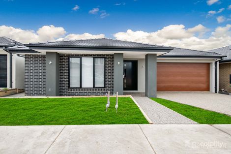 24 Pedro St, Clyde North, VIC 3978