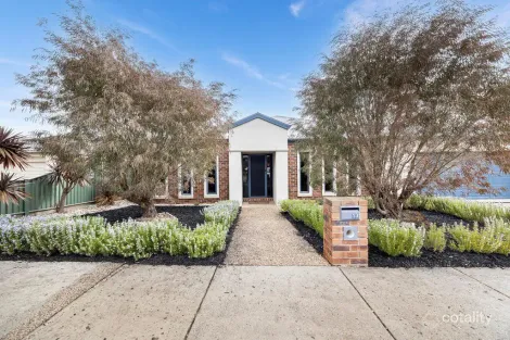 Property photo of 13 Platypus Drive Mount Clear VIC 3350