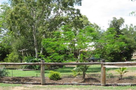 25 Cunningham Dr, Emerald, QLD 4720