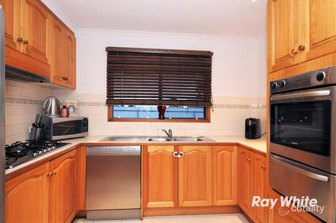 Property photo of 1 Waverley Park Drive Cranbourne North VIC 3977