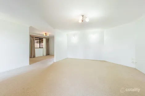 Property photo of 18 Palm Terrace Yamba NSW 2464