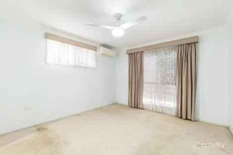 Property photo of 18 Palm Terrace Yamba NSW 2464