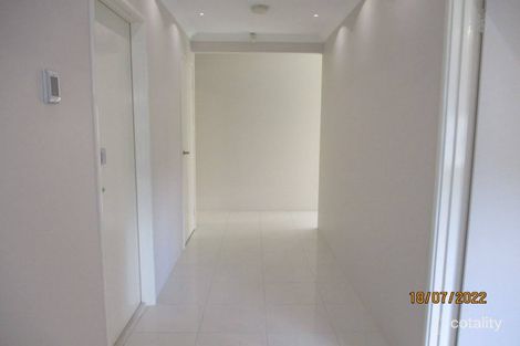 Property photo of 8 Watershed Way Pearsall WA 6065