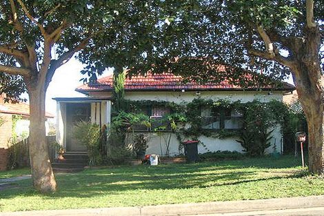 106 Northcote Rd, Greenacre, NSW 2190