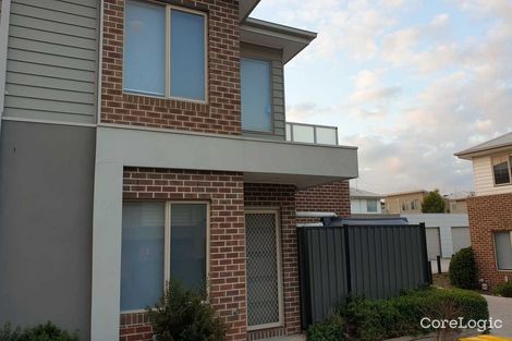 Property photo of 42/1 Hyde Park Avenue Craigieburn VIC 3064