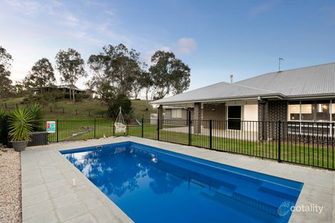 Property photo of 5 Greenleaf Terrace Hodgson Vale QLD 4352