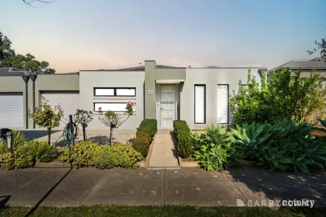 8 Ken James Pl, Burnside Heights, VIC 3023