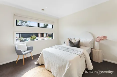 Property photo of 8 Ken James Place Burnside Heights VIC 3023