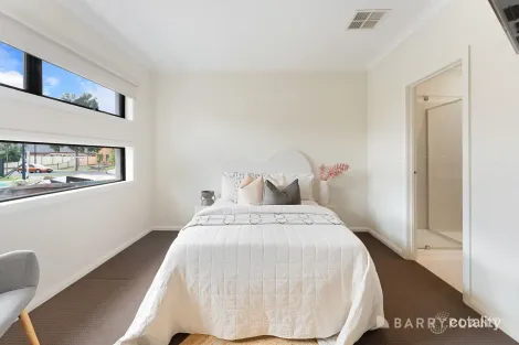 Property photo of 8 Ken James Place Burnside Heights VIC 3023