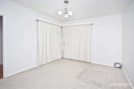 Property photo of 19 Stradbroke Drive St Albans VIC 3021