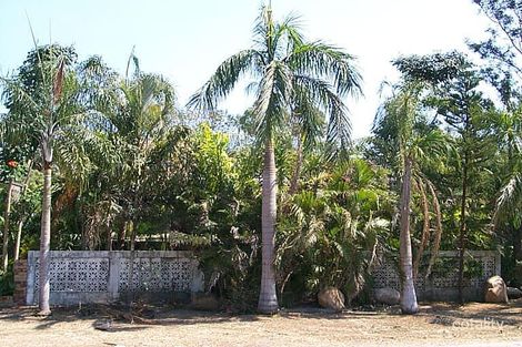 1 Reef St, Saunders Beach, QLD 4818