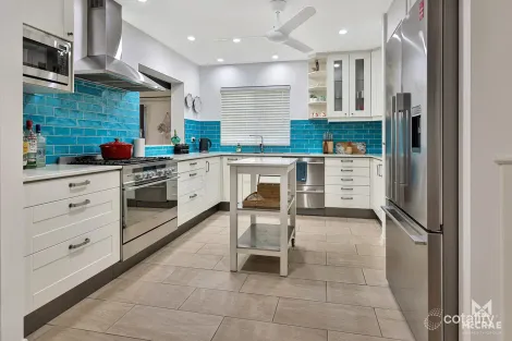 Property photo of 2 Baxter Avenue Bowen QLD 4805