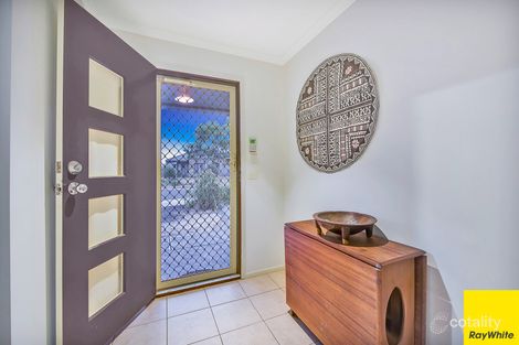 Property photo of 17 Ladybird Crescent Point Cook VIC 3030