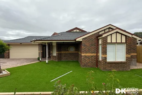 Property photo of 54 Grandview Crescent Hillside VIC 3037