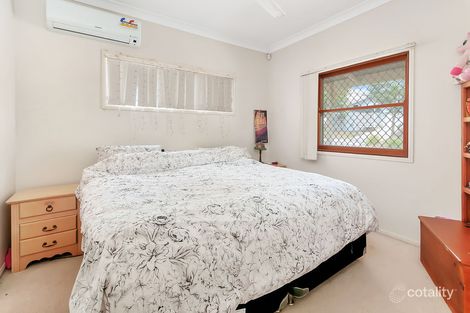 Property photo of 27 Creekside Drive Springfield Lakes QLD 4300