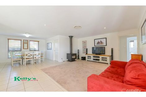 Property photo of 6 Warrah Drive Calala NSW 2340