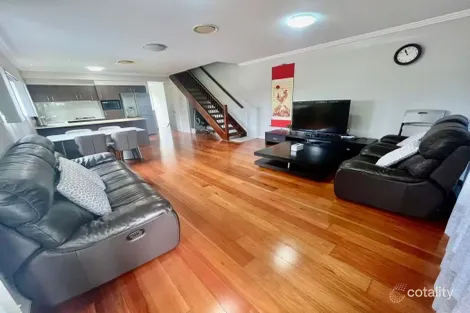 Property photo of 2180 Logan Road Upper Mount Gravatt QLD 4122