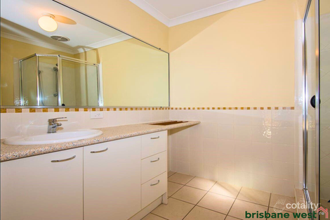 Property photo of 14/9 Pamela Place Kenmore Hills QLD 4069
