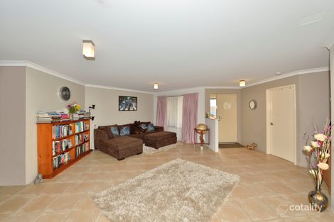 Property photo of 16 Peppertree Close Wannanup WA 6210