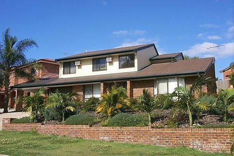 27 Karloff Dr, Stafford Heights, QLD 4053