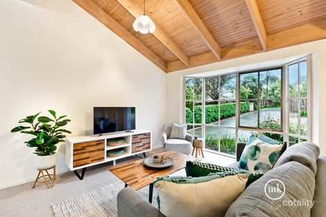 Property photo of 2/176 Pitt Street Eltham VIC 3095