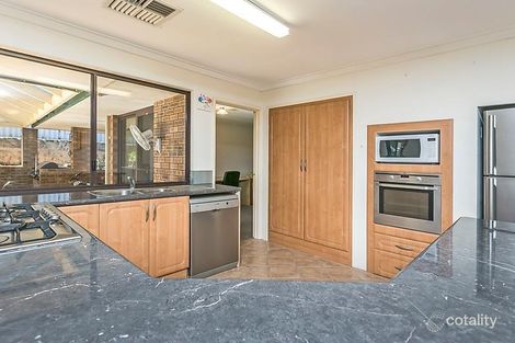 Property photo of 5 Tamblyn Close Woodvale WA 6026