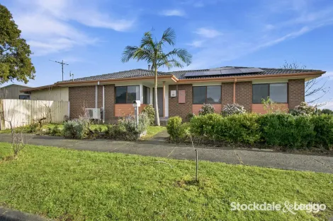 15 Churinga Dr, Churchill, VIC 3842