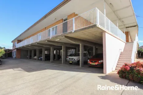Property photo of 4/2 William Street Bathurst NSW 2795
