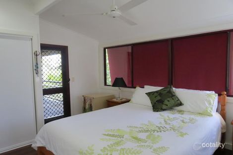Property photo of 1 Gatakers Lane Point Vernon QLD 4655