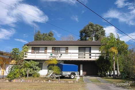 Property photo of 8 Kullaroo Road Summerland Point NSW 2259