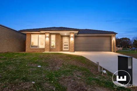 25 Claremont Glen, Berwick, VIC 3806