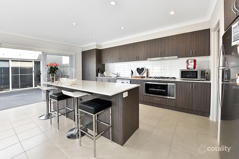 Property photo of 16 Whitetop Drive Point Cook VIC 3030