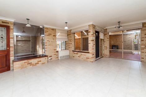 Property photo of 21 Gairdner Drive Kardinya WA 6163