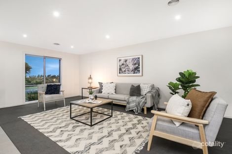 Property photo of 9 Maeve Circuit Clyde North VIC 3978