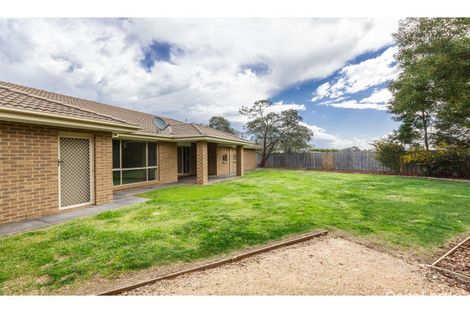 Property photo of 6 Simmons Court Sale VIC 3850