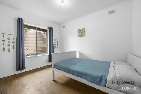 Property photo of 55 Greenbank Grove Hackham West SA 5163