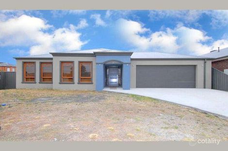 2 Bonney Ct, Taylors Hill, VIC 3037