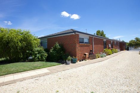 Property photo of 7 McTavish Boulevard Horsham VIC 3400