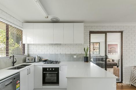 Property photo of 1 Varley Crescent Cooloongup WA 6168