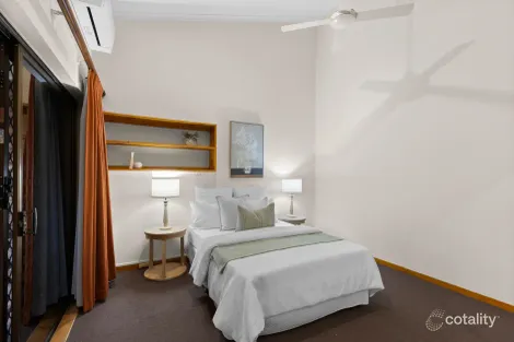 Property photo of 4/1 Jerdanefield Road St Lucia QLD 4067