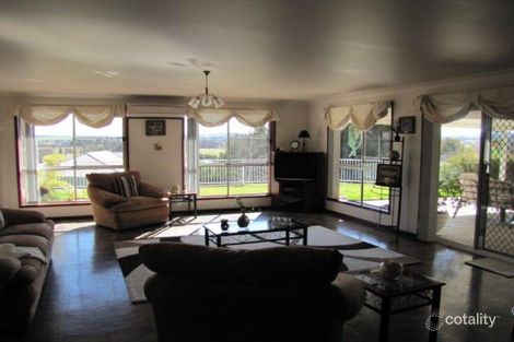 Property photo of 4 Cherrywood Crescent Llanarth NSW 2795