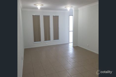 111 Fairway Dr, Kensington Grove, QLD 4341