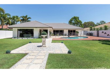 Property photo of 3171 Riverleigh Drive Hope Island QLD 4212