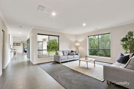 Property photo of 15 Springwater Drive Lara VIC 3212