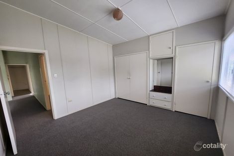 Property photo of 18 Jimmieson Avenue Labrador QLD 4215