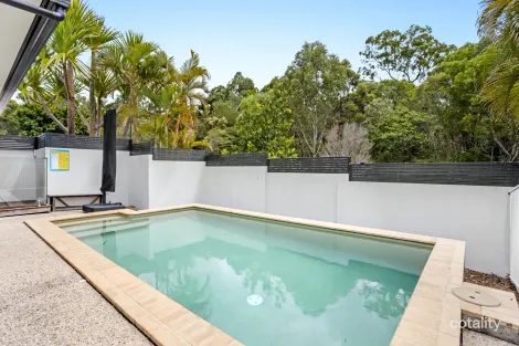 Property photo of 41 Barradeen Circuit Pacific Pines QLD 4211